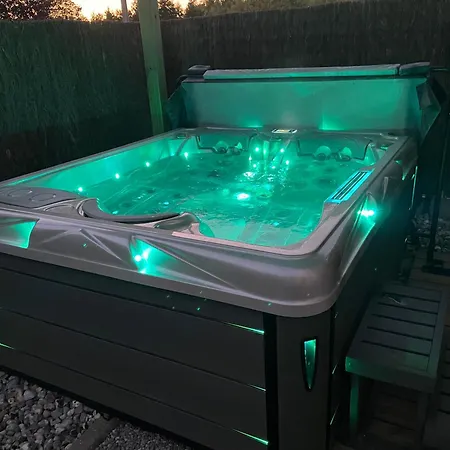 Gite Du Vieux Saule 1 Gite Avec Spa Privatif Pour 2 Personnes 1 Suite Familiale Sans Spa Vieil-Hesdin Exterior foto